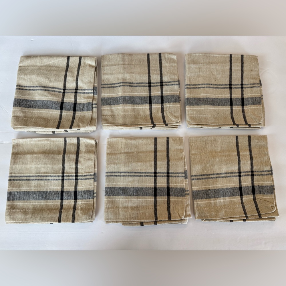 12 Design Imports Beige and Black French Stripe Cloth Napkins Set